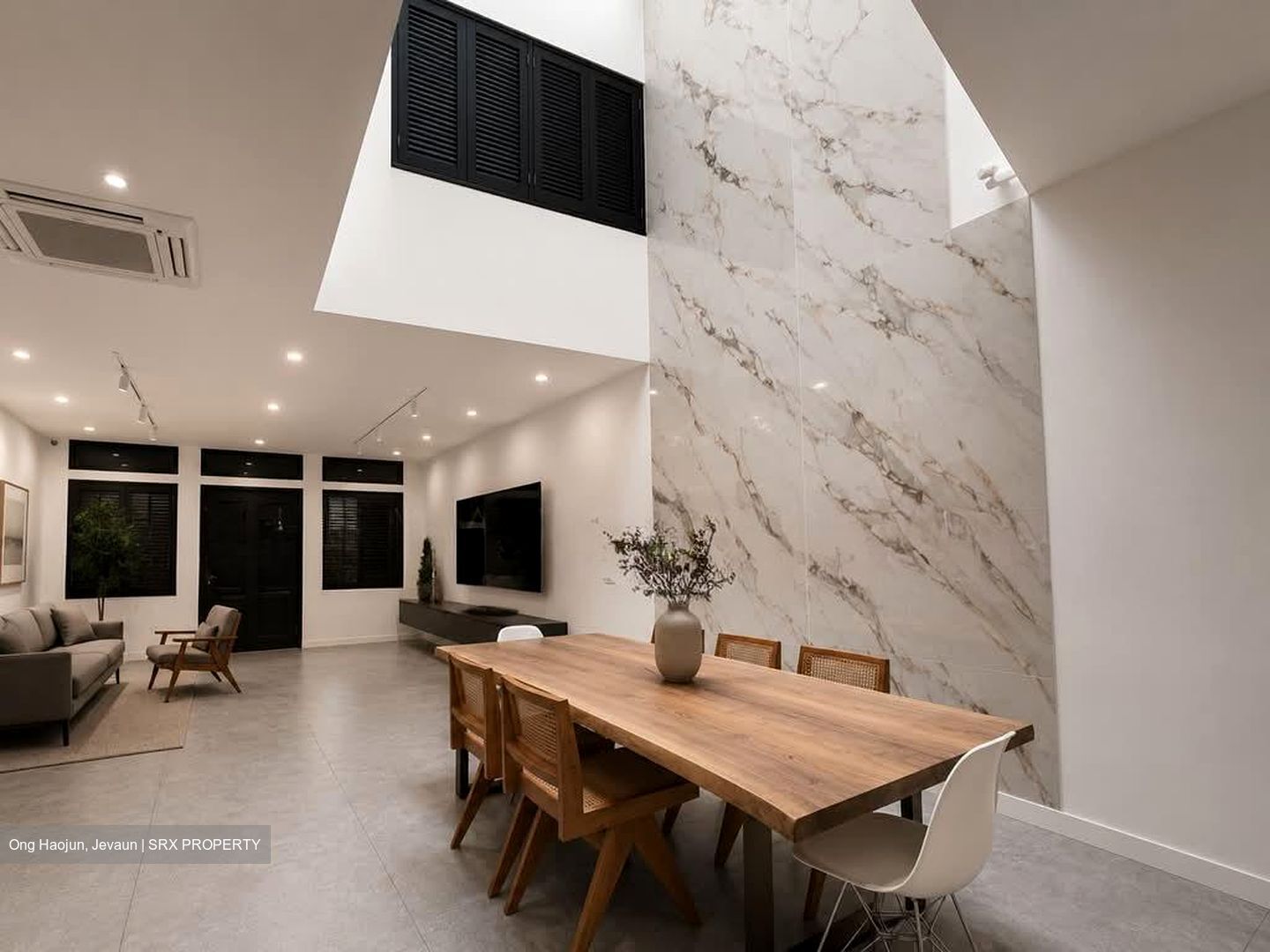 River Valley Road (D9), Terrace #565598311